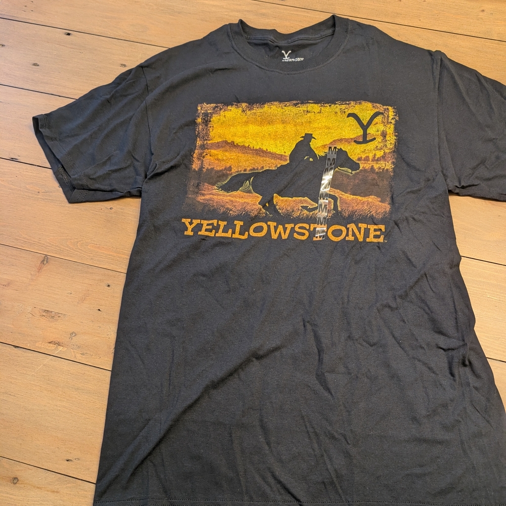 Yellowstone Graphic T-Shirt Mens Medium Black Tee Shirt